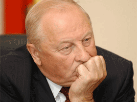 Э.Россель. фото газета "Урал-Чел" Э.Россель. фото газета "Урал-Чел"