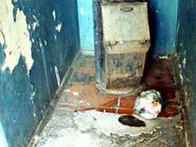 Мусоропровод. Фото Игоря Гольдберга, Каспаров.Ru (c) Мусоропровод. Фото Игоря Гольдберга, Каспаров.Ru (c)