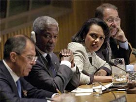 С.Лавров, К.Аннан, К.Райс, Х.Солана. Фото: AFP (с) С.Лавров, К.Аннан, К.Райс, Х.Солана. Фото: AFP (с)