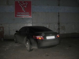 Машина депутата Лапауха. Фото: М. Афанасьев Машина депутата Лапауха. Фото: М. Афанасьев