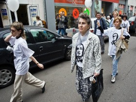 Защитники Ходорковского. Фото с сайта www.pics.livejournal.com Защитники Ходорковского. Фото с сайта www.pics.livejournal.com