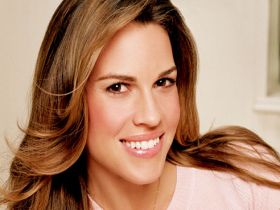 хилари суонк.фото с сайта: http: //news.bcm.ru хилари суонк.фото с сайта: http: //news.bcm.ru