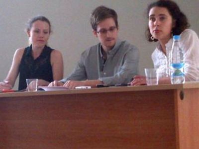 Эдвард Сноуден в "Шереметьево". Фото: gdb.rferl.org/ Эдвард Сноуден в "Шереметьево". Фото: gdb.rferl.org/