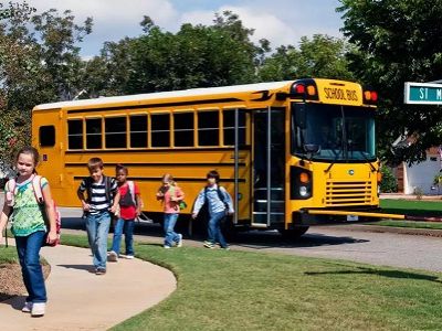 Школьный автобус, США. Фото: favcars.com Школьный автобус, США. Фото: favcars.com