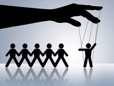 Марионетки. Фото: igoryakovenko.blogspot.ru Марионетки. Фото: igoryakovenko.blogspot.ru