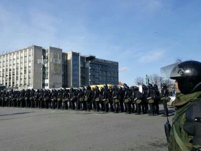 ОМОН на антикоррупционном митинге в Москве, Фото: Каспаров.Ru ОМОН на антикоррупционном митинге в Москве, Фото: Каспаров.Ru
