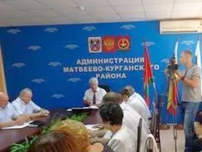Администрация Матвеево-Курганского района. Фото: Matveevkurgan.ru