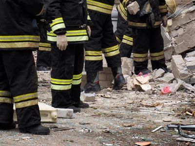 Обвалившийся дом в Ижевске. Фото: interfax.ru Обвалившийся дом в Ижевске. Фото: interfax.ru