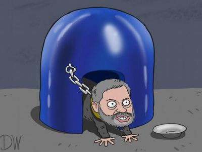Михаил Леонтьев - "страж мигалки". Карикатура С.Елкина: dw.com Михаил Леонтьев - "страж мигалки". Карикатура С.Елкина: dw.com