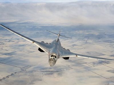 Стратегический бомбардировщик Ту-160. Фото: russian.china.org.cn Стратегический бомбардировщик Ту-160. Фото: russian.china.org.cn