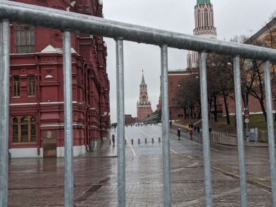Ограждения на Манежной площади, утро 21.04.21. Фото: t.me/pr_russia