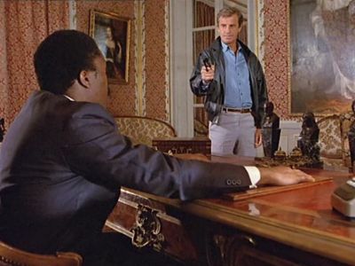 Убийство диктатора. Эпизод из к/ф "Профессионал": citaty.info Убийство диктатора. Эпизод из к/ф "Профессионал": citaty.info