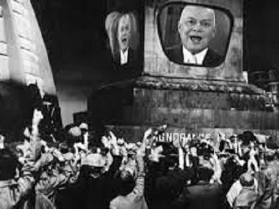 "1984" наших дней. Коллаж: ru.krymr.com "1984" наших дней. Коллаж: ru.krymr.com