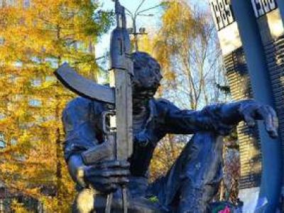 Памятник погибшим в Афгане Фото: KINF.RU Памятник погибшим в Афгане Фото: KINF.RU