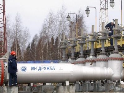 Участок нефтепровода на территории ОАО МН "Дружба". Фото: ТАСС