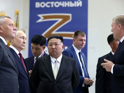 Владимир Путин и Ким Чен Ын на космодроме Восточный. Фото: kremlin.ru Владимир Путин и Ким Чен Ын на космодроме Восточный. Фото: kremlin.ru