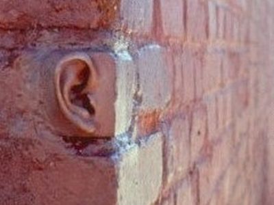 Уши Кремля Уши Кремля