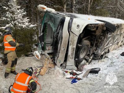 ДТП с участием автобуса в Питкярантском районе Республики Карелии. Фото: МЧС России ДТП с участием автобуса в Питкярантском районе Республики Карелии. Фото: МЧС России