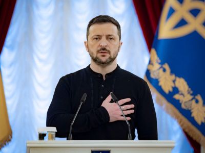 Владимир Зеленский во время церемонии награждения в Киеве 26 декабря 2024 года. Фото: Офис Президента Украины Владимир Зеленский во время церемонии награждения в Киеве 26 декабря 2024 года. Фото: Офис Президента Украины